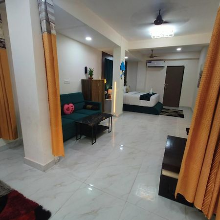 Hotel Small Daddy Plus كالانغيُت المظهر الخارجي الصورة