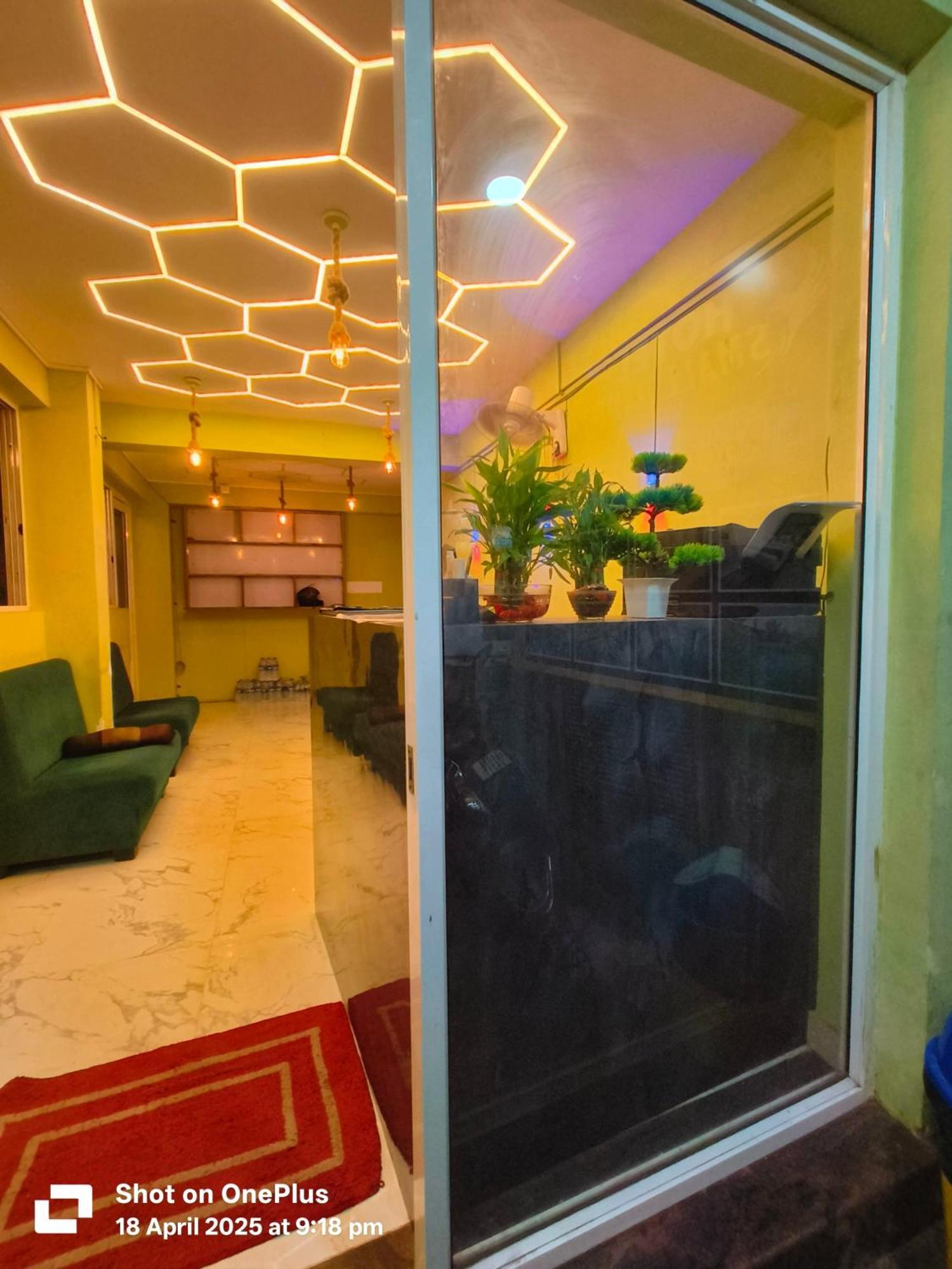 Hotel Small Daddy Plus كالانغيُت المظهر الخارجي الصورة