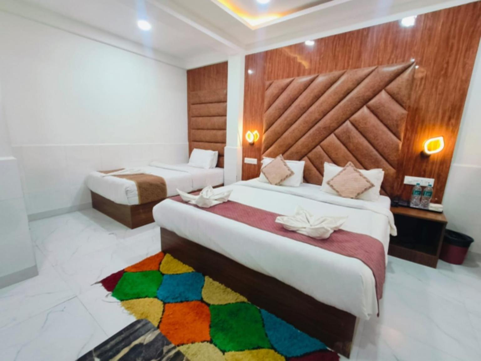 Hotel Small Daddy Plus كالانغيُت المظهر الخارجي الصورة