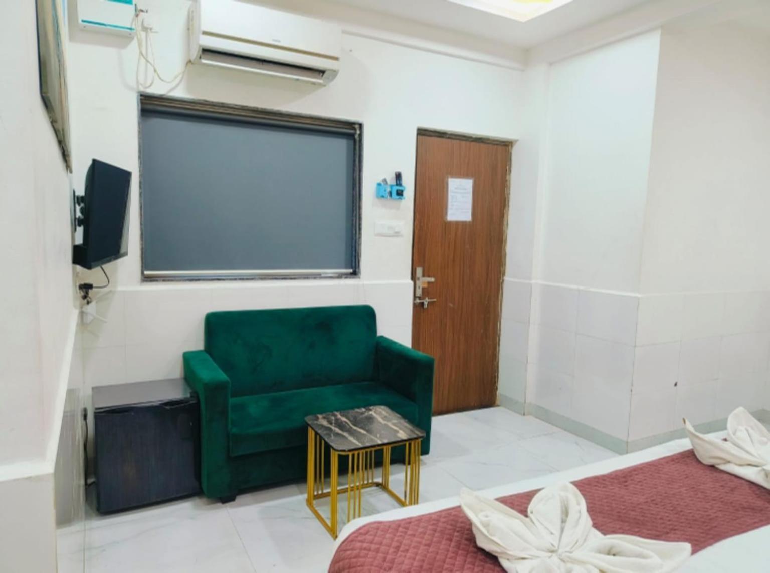 Hotel Small Daddy Plus كالانغيُت المظهر الخارجي الصورة